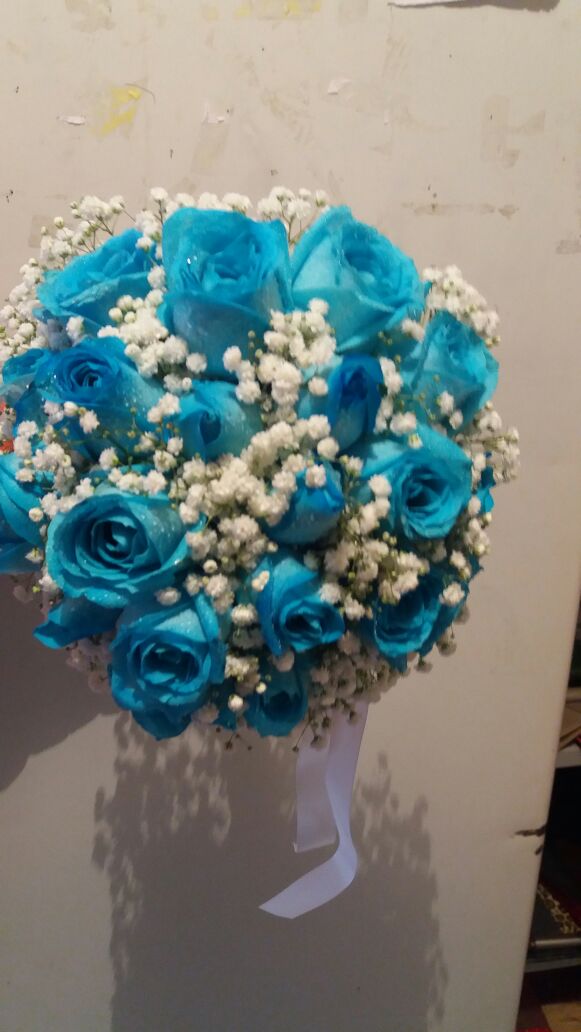 Buquê de Noiva com 20 Rosas Azul -